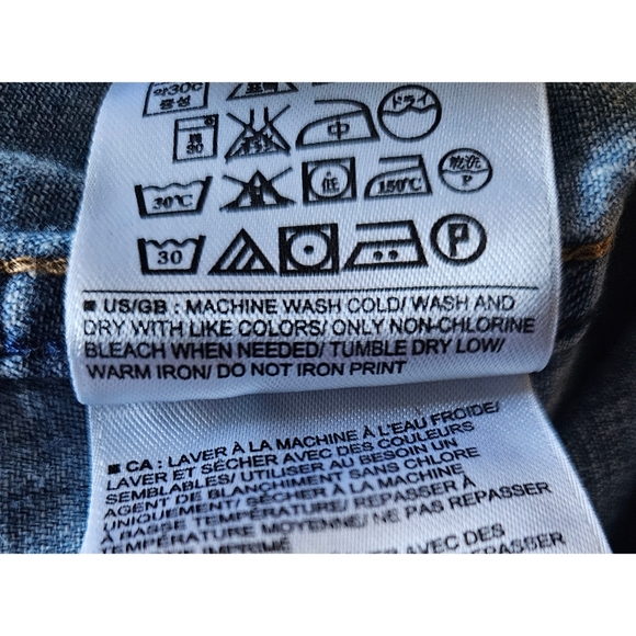 Gap Denim Button-Up - Picture 6 of 7